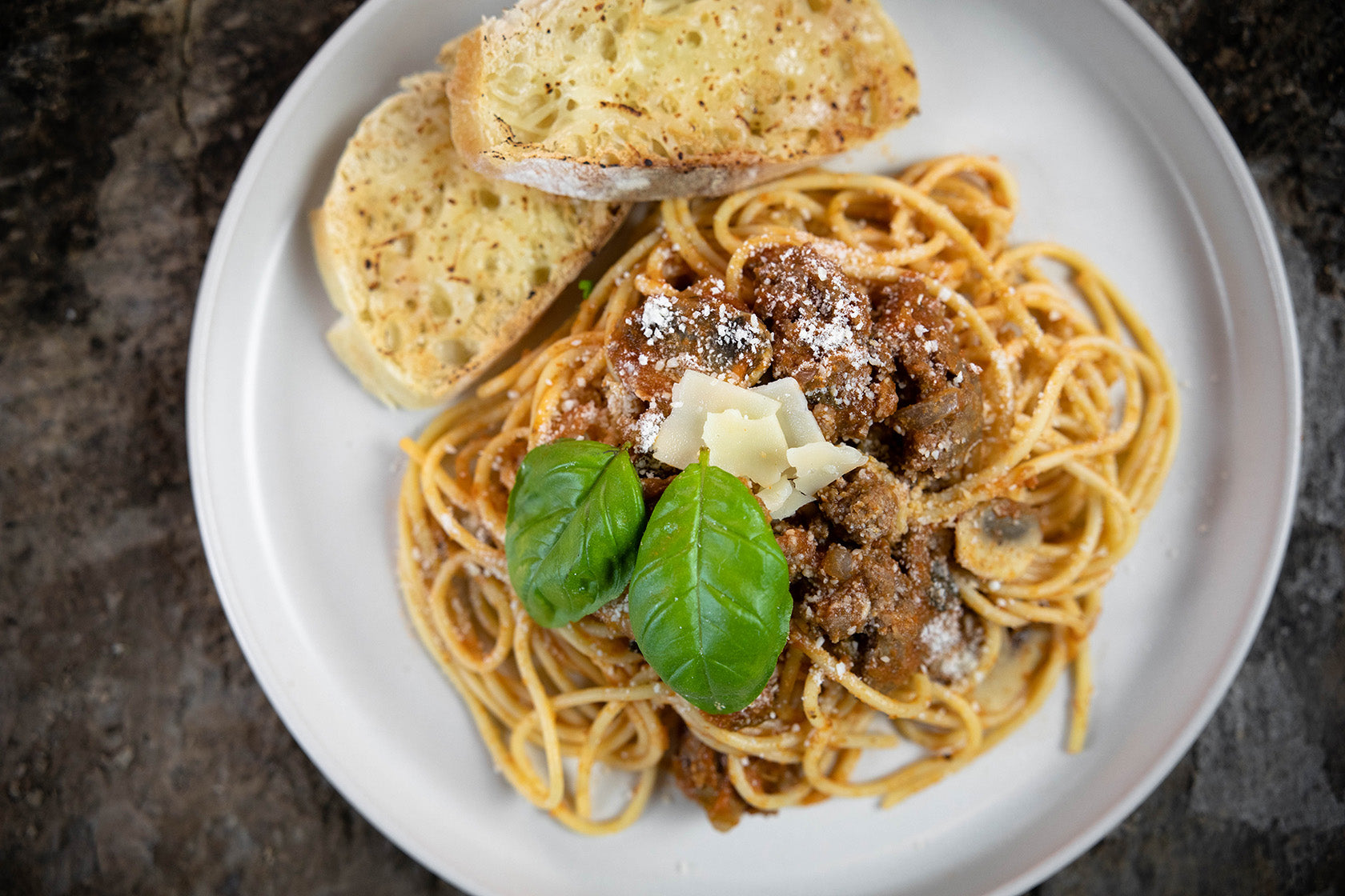 A close up of a plate of spaghetti